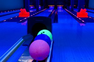 Bowling Bad Neuenahr Schwarzlicht Atmosphäre